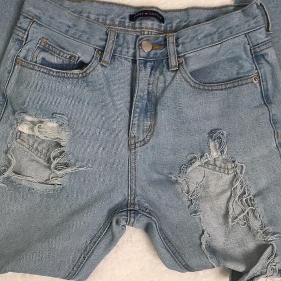 Brandy Melville Destroyed Boyfriend Jeans - Picture 4 of 7